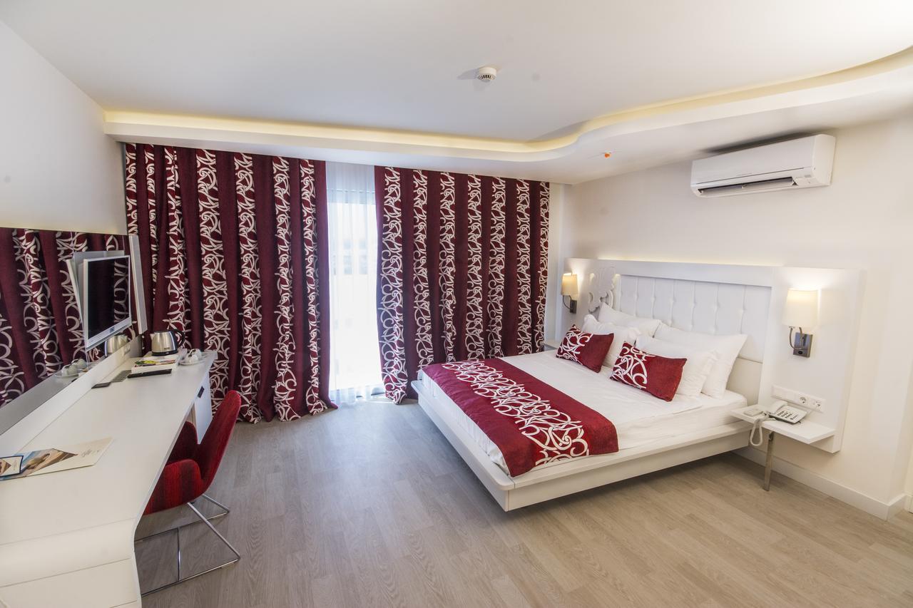 Laguna Beach Alya Resort & Spa 欧库卡拉 外观 照片